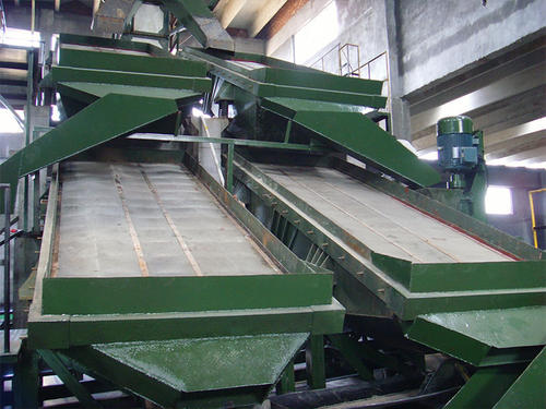 復合肥振動篩篩分化肥現場